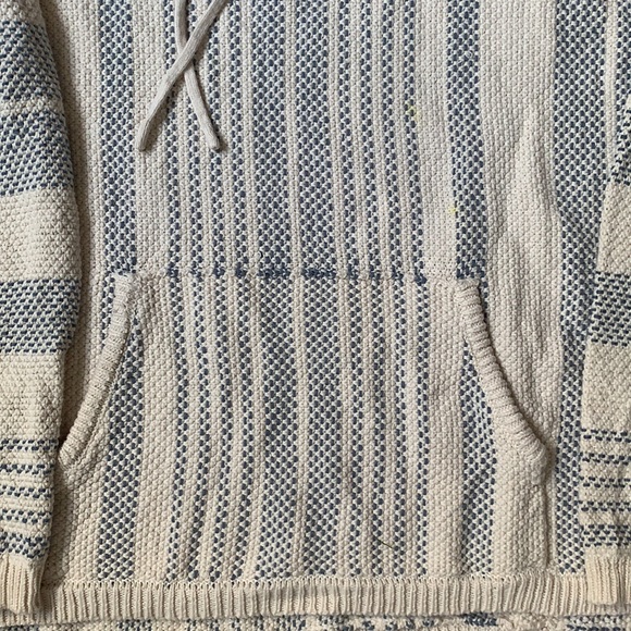 Beach pullover - Picture 2 of 2